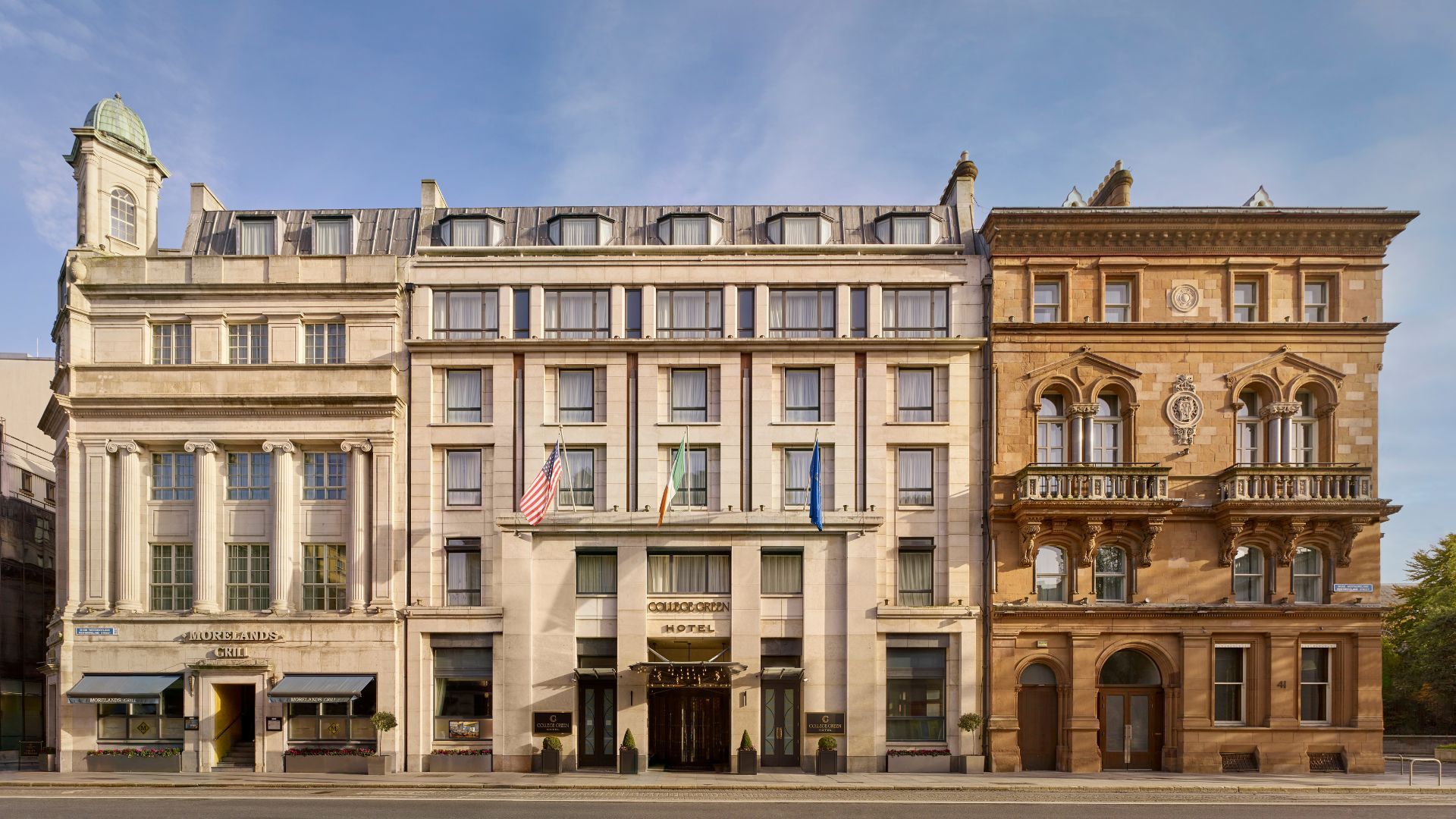 The College Green Hotel Dublin Entrance