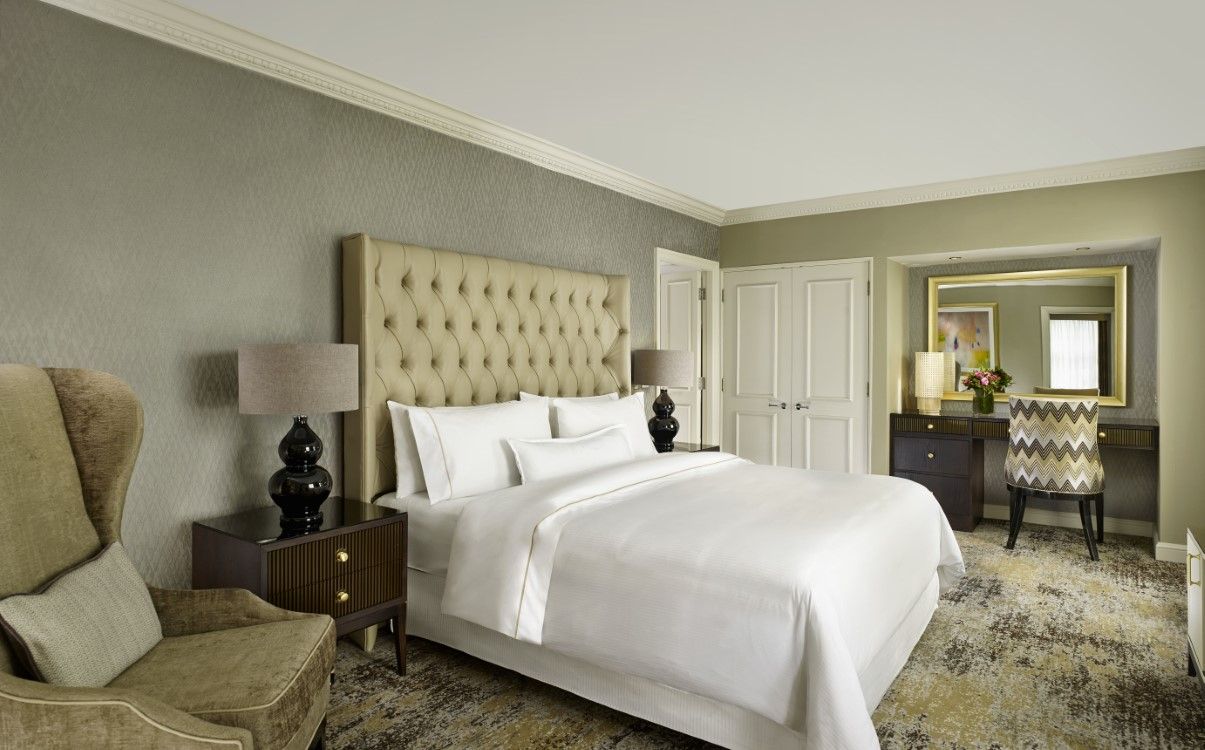 Large king suite with dressing table in The College Green Hotel Dublin