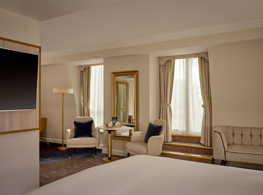 Heritage Deluxe King Balcony Room 