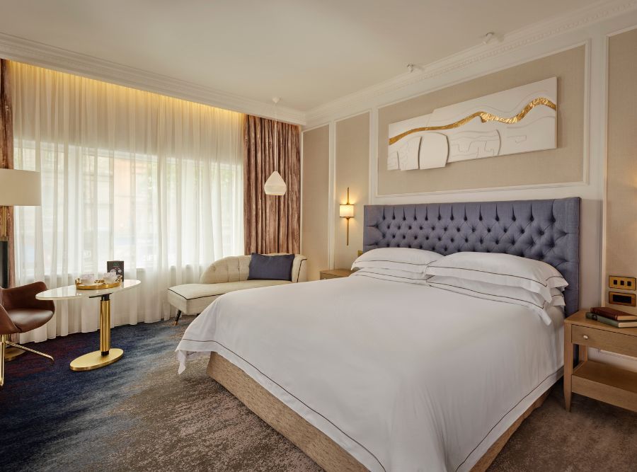 Superior Heritage Deluxe King Room 