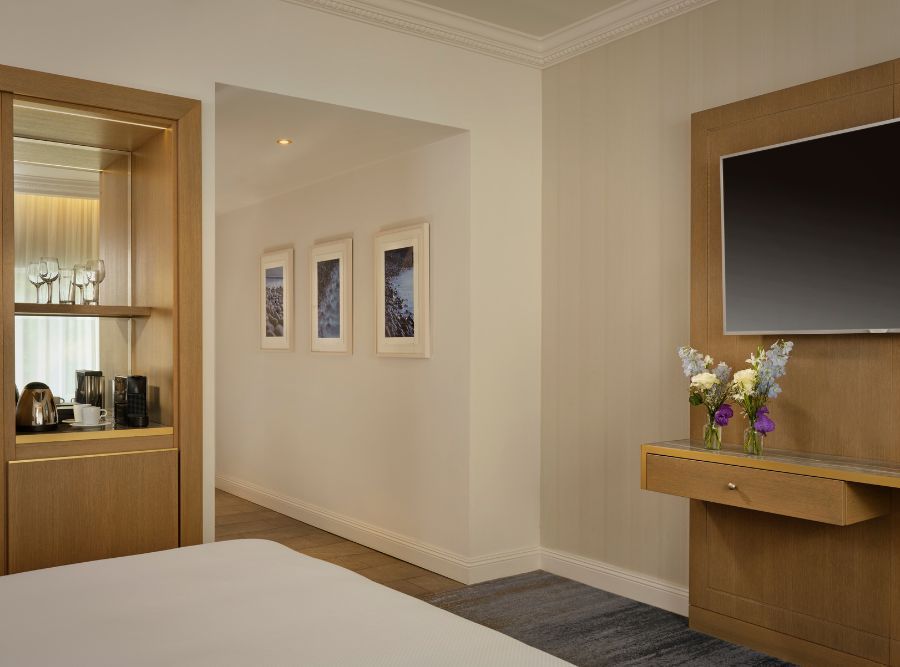 Superior Heritage Deluxe King Room 