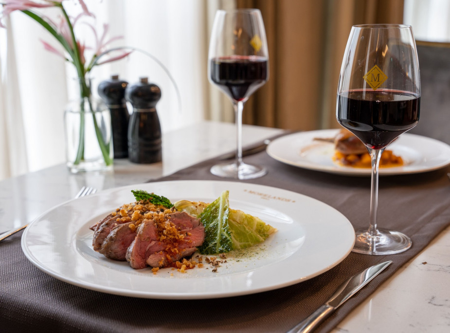 Morelands grill dinner for two the college green hotel dublin The College Green Hotel