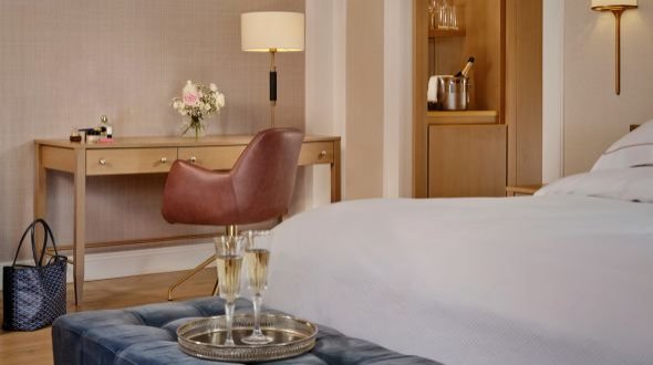 Junior Suite at The College Green Hotel